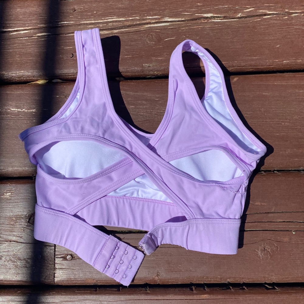 Nvgtn sports bra